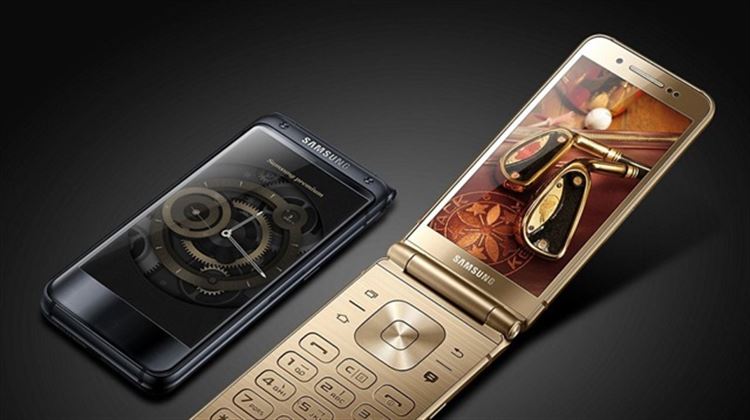 Samsung, Yeni Kapaklı Telefonu İçin İpucu Verdi