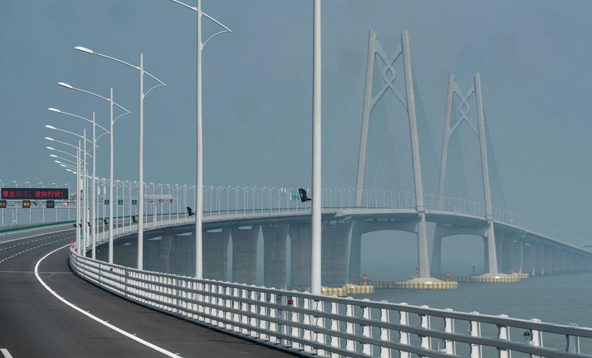 Çin, Dünya’nın En Uzun Deniz Köprüsünün Açılışını Yaptı